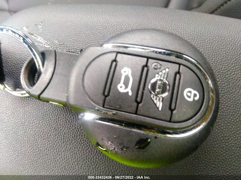 2021 MINI HARDTOP 4 DOOR COOPER - WMWXU7C05M2N21990