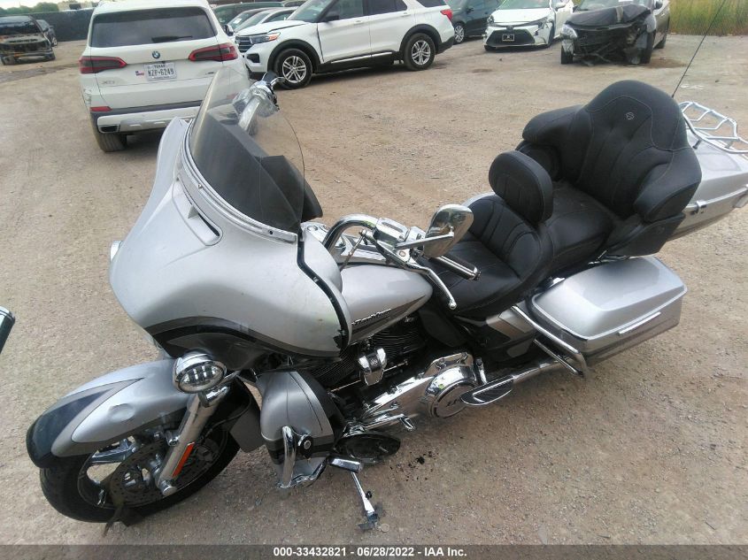 2017 HARLEY-DAVIDSON FLHTKSE CVO LIMITED 1HD1TEF15HB959059