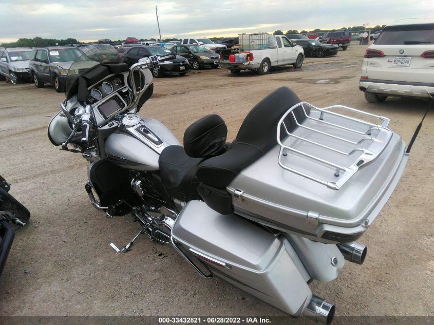 2017 HARLEY-DAVIDSON FLHTKSE CVO LIMITED 1HD1TEF15HB959059