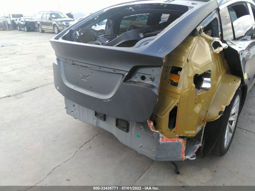 2020 TESLA MODEL X LONG RANGE 5YJXCAE26LF244098