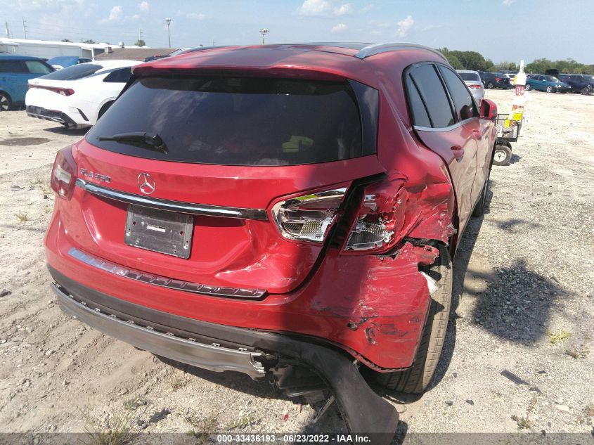 2015 MERCEDES-BENZ GLA-CLASS GLA 250 WDCTG4EB5FJ121095