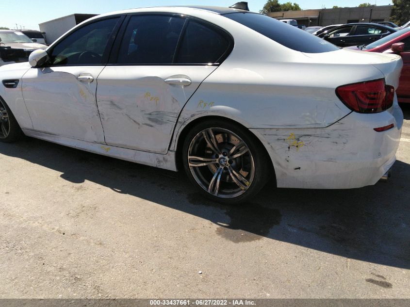2013 BMW M5 WBSFV9C58DD095440