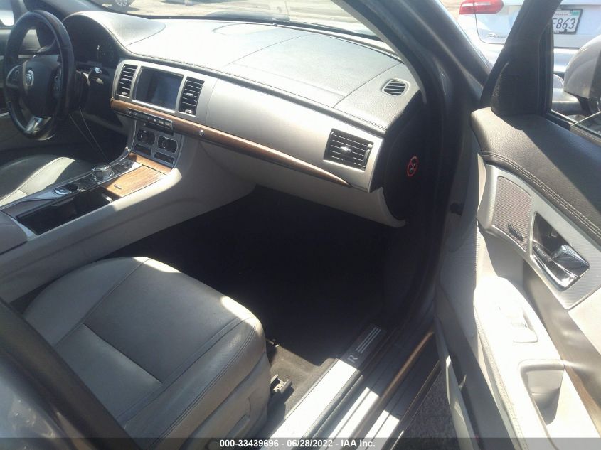 2013 JAGUAR XF I4 RWD SAJWA0ESXDPS82759