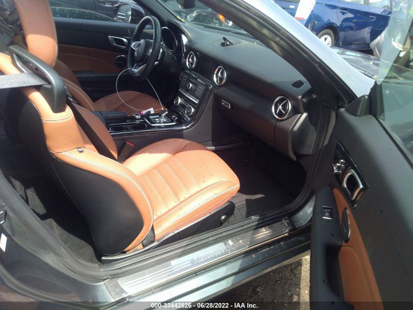 2019 MERCEDES-BENZ SLC SLC 300 WDDPK3JA1KF160220