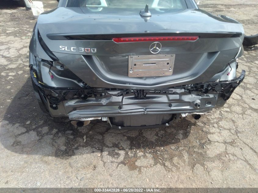2019 MERCEDES-BENZ SLC SLC 300 WDDPK3JA1KF160220