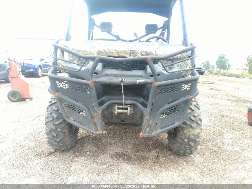 2016 CAN-AM DEFENDER XT HD10 3JBUKAP44GK003340