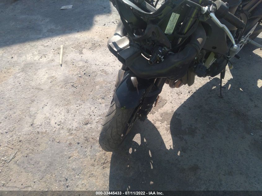 2005 YAMAHA YZFR6 L JYARJ06E15A027597