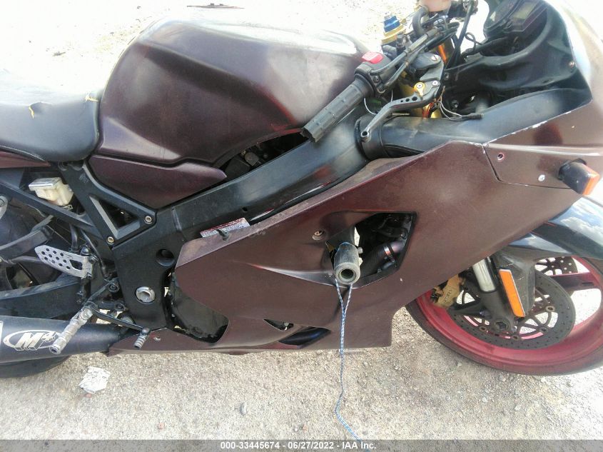 2004 SUZUKI GSX-R600 K JS1GN7CA142103302