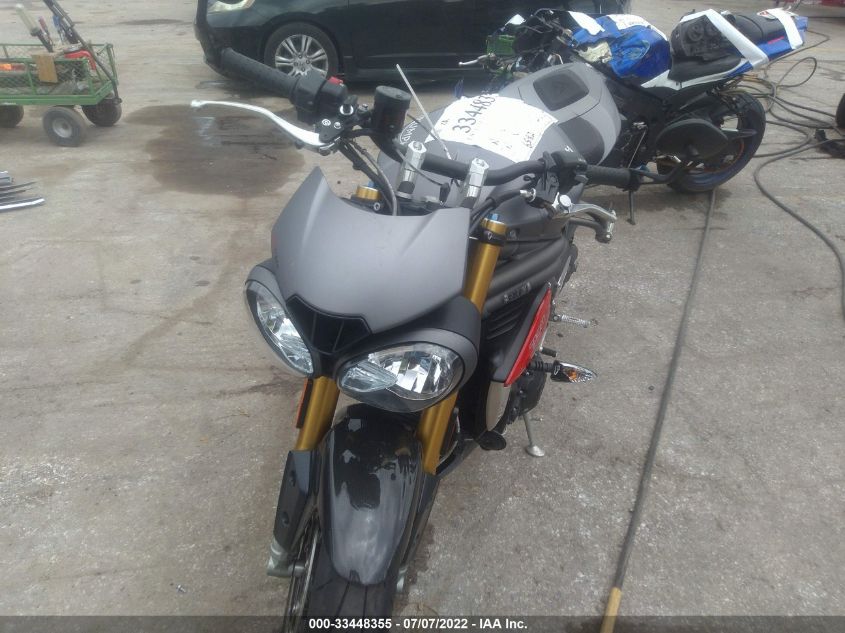2017 TRIUMPH MOTORCYCLE SPEED TRIPLE R SMTN51PP7HJ790498