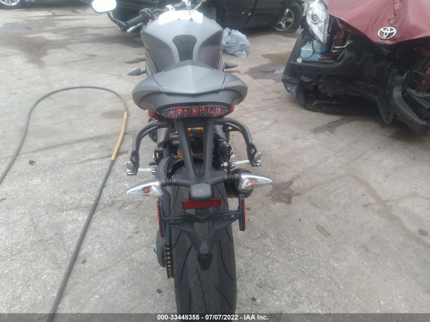 2017 TRIUMPH MOTORCYCLE SPEED TRIPLE R SMTN51PP7HJ790498