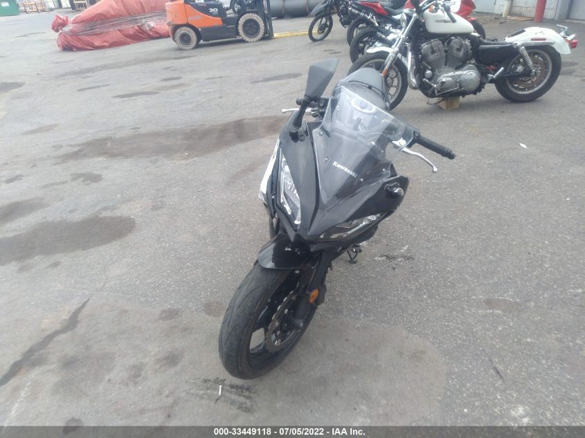 2017 KAWASAKI EX650 F JKAEXEK18HDA04190