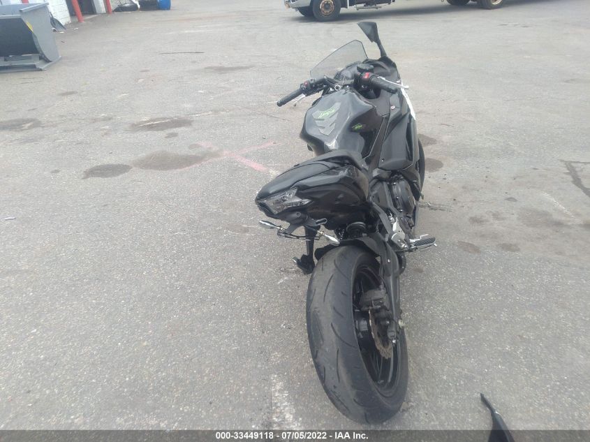 2017 KAWASAKI EX650 F JKAEXEK18HDA04190