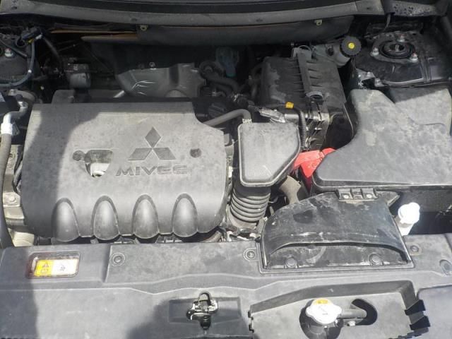 2020 MITSUBISHI OUTLANDER SE/SEL/LE JA4AD3A31LZ025910