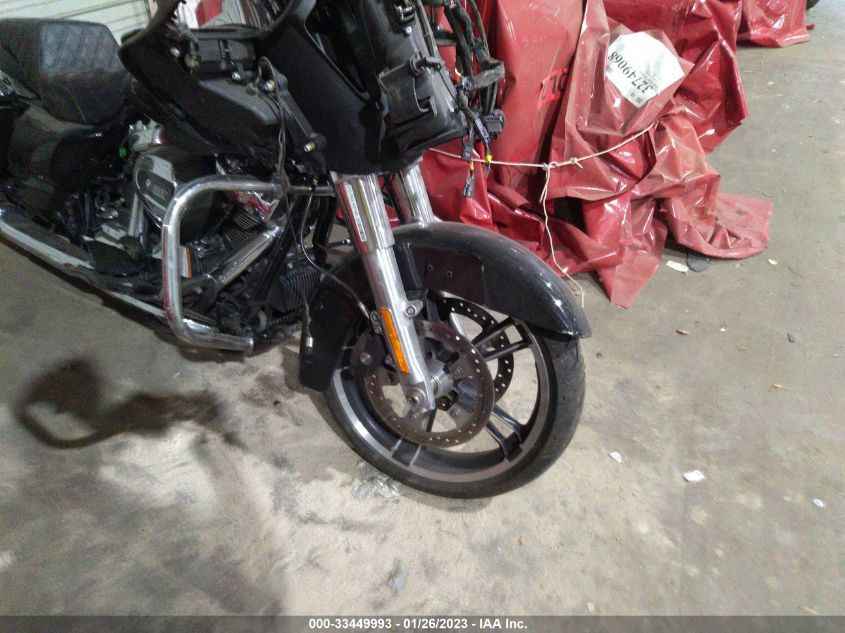 2019 HARLEY-DAVIDSON FLTRX - 1HD1KHC14KB676782