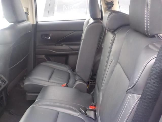 2020 MITSUBISHI OUTLANDER SE/SEL/LE JA4AZ3A32LZ028882