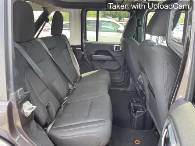 2020 JEEP WRANGLER UNLIMITED SAHARA 1C4HJXEN0LW220351