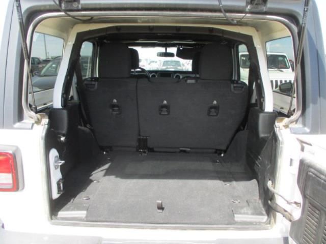 2020 JEEP WRANGLER UNLIMITED SAHARA 1C4HJXEN6LW257016