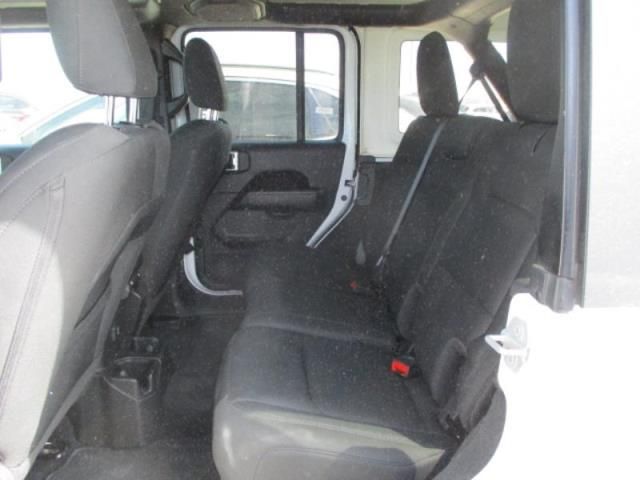 2020 JEEP WRANGLER UNLIMITED SAHARA 1C4HJXEN6LW257016
