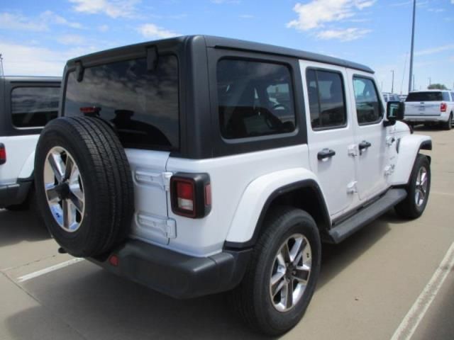2020 JEEP WRANGLER UNLIMITED SAHARA 1C4HJXEN8LW256840