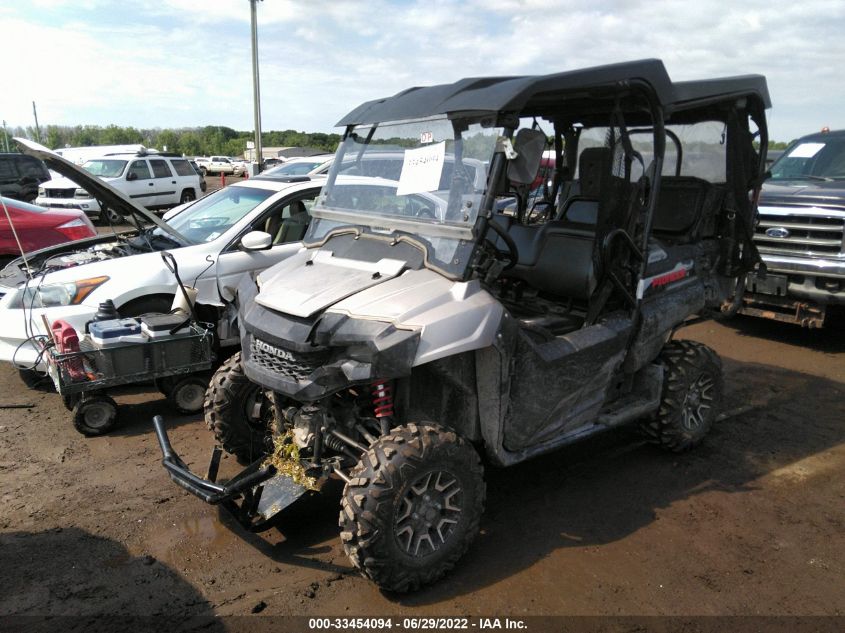 2017 HONDA SXS700 M4 1HFVE02H7H4302504