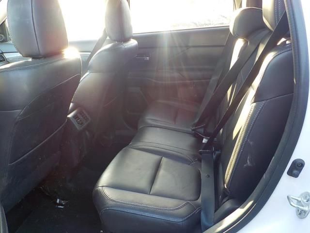 2020 MITSUBISHI OUTLANDER SE/SEL/LE JA4AZ3A36LZ027301