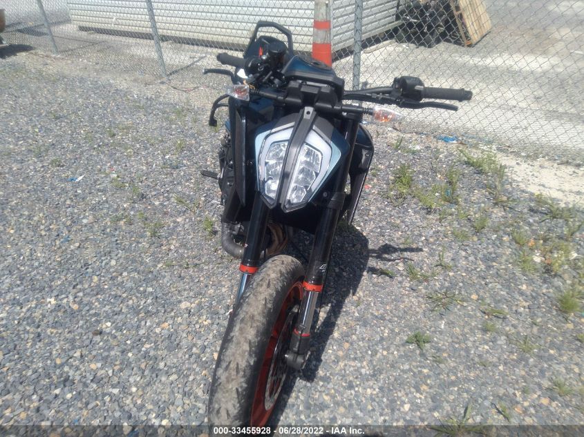 2022 KTM 890 DUKE R VBKTU940XNM830161