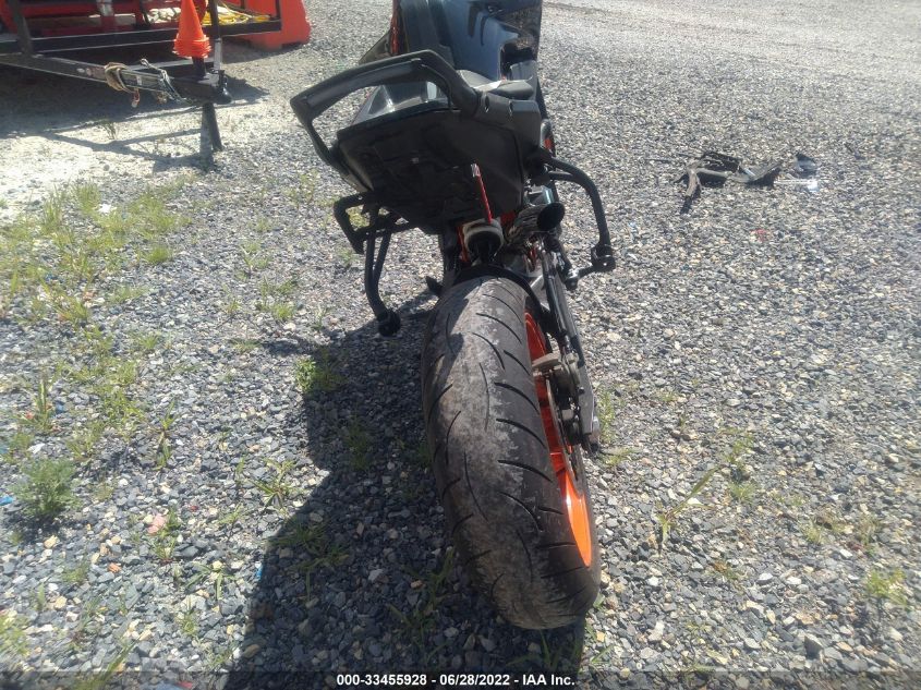 2022 KTM 890 DUKE R VBKTU940XNM830161