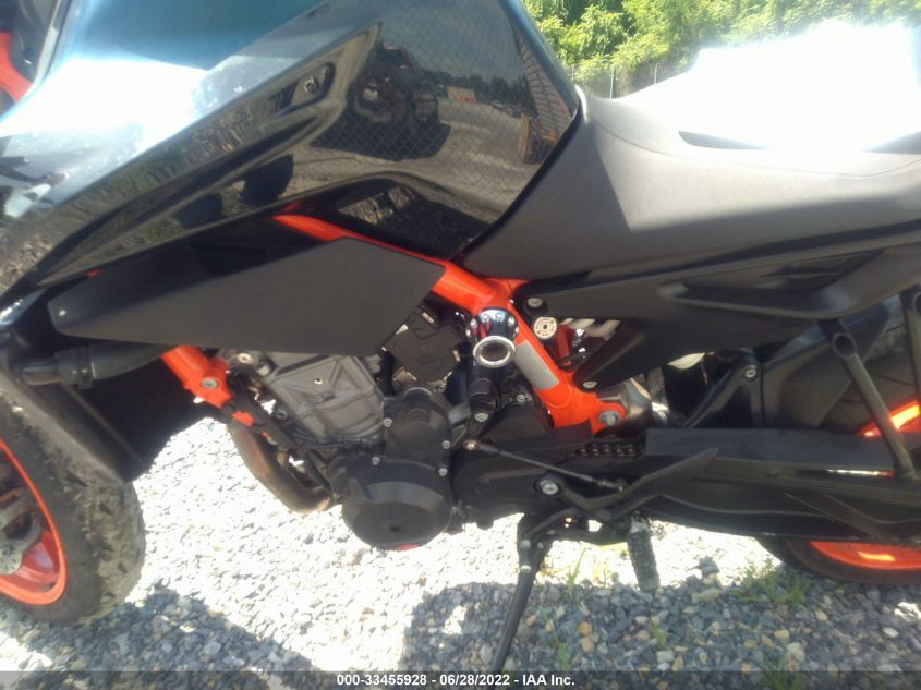 2022 KTM 890 DUKE R VBKTU940XNM830161