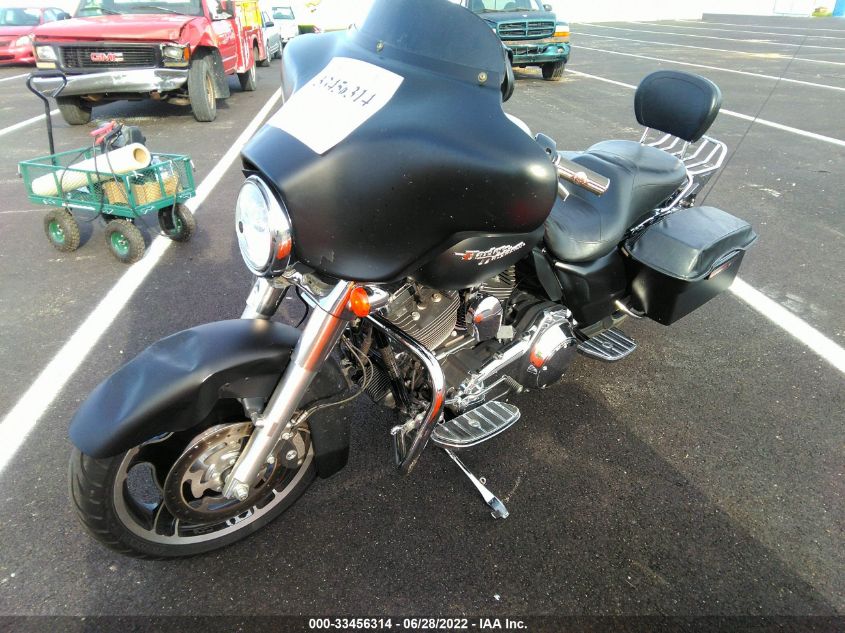 2010 HARLEY-DAVIDSON FLHX 1HD1KB415AB608985