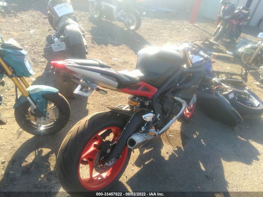 2016 TRIUMPH MOTORCYCLE DAYTONA 675R ABS SMTA02YK2GJ737888