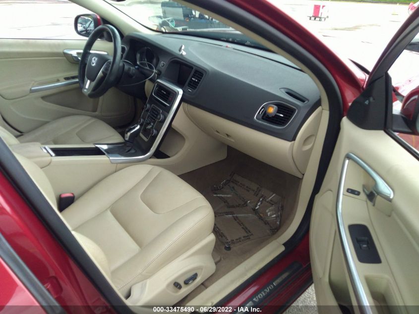 2015 VOLVO S60 T5 PREMIER YV1612TB0F1304877