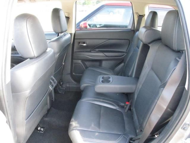 2020 MITSUBISHI OUTLANDER SE/SEL/LE JA4AZ3A31LZ026962