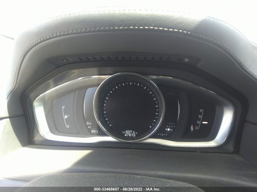 2016 VOLVO XC70 T5/CLASSIC PLATINUM YV4612NY3G1270133