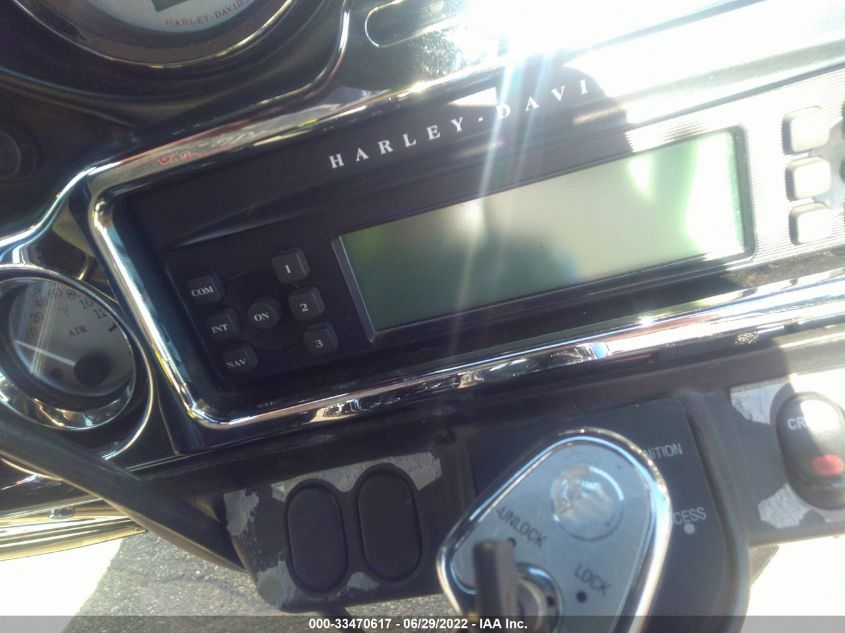 2007 HARLEY-DAVIDSON FLHX 1HD1KB4187Y634292
