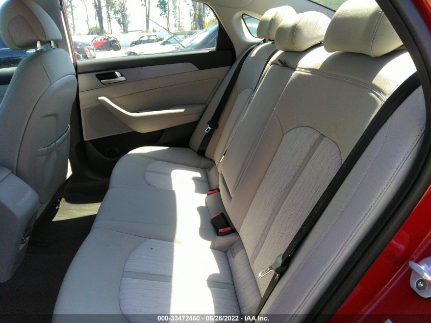2016 HYUNDAI SONATA HYBRID SE KMHE24L15GA040313
