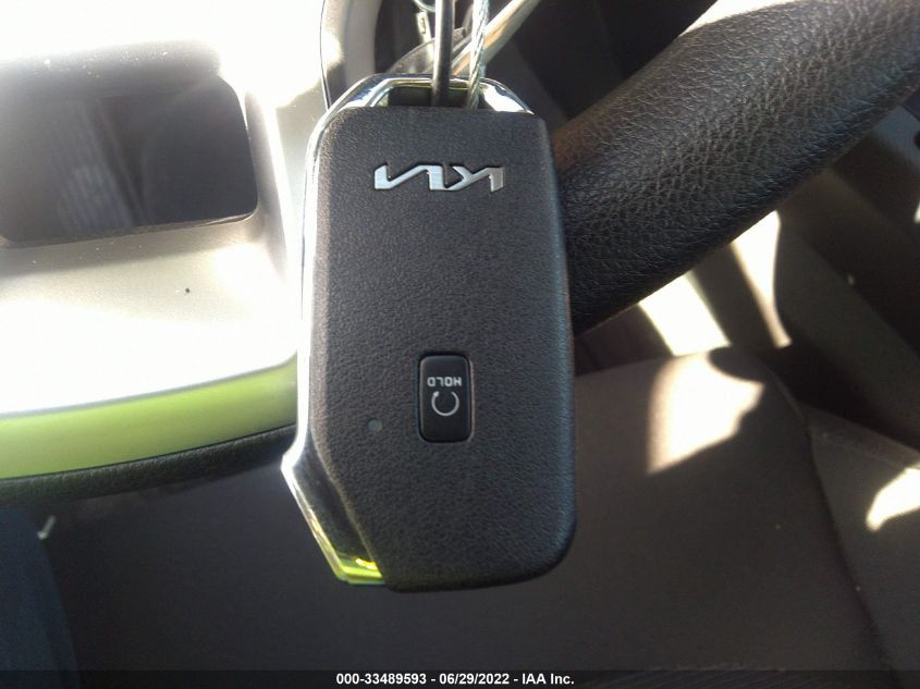 2022 KIA K5 LXS 5XXG14J27NG127904