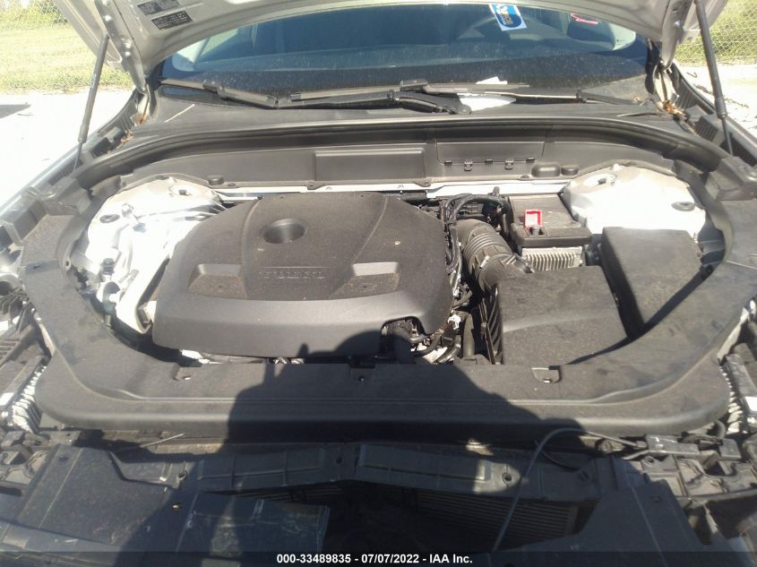 2018 VOLVO XC60 MOMENTUM LYVA22RK8JB097029