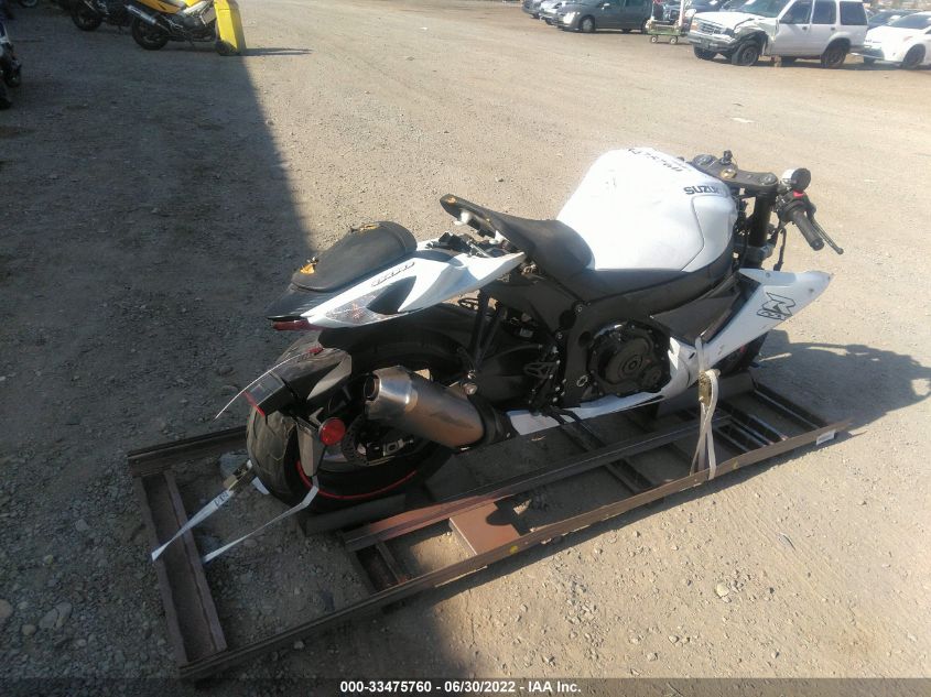 2021 SUZUKI GSX-R600 JS1GN7FA0M7100325