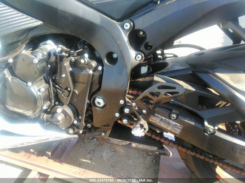 2021 SUZUKI GSX-R600 JS1GN7FA0M7100325