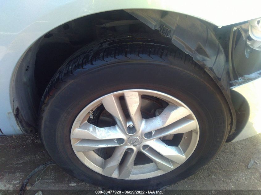 2015 NISSAN ROGUE SELECT S JN8AS5MT7FW156434