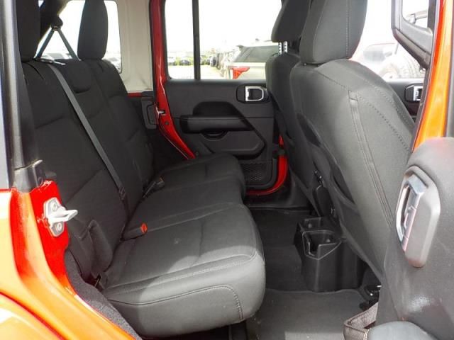 2020 JEEP WRANGLER UNLIMITED SAHARA 1C4HJXEN6LW289870