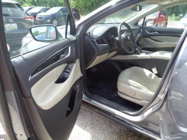 2021 BUICK ENCLAVE ESSENCE 5GAEVAKW9MJ155775