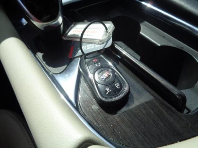 2021 BUICK ENCLAVE ESSENCE 5GAEVAKW9MJ155775
