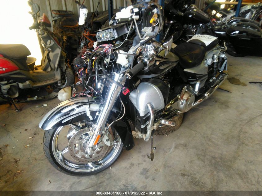 2015 HARLEY-DAVIDSON FLHXSE CVO STREET GLIDE 1HD1PXN17FB954167