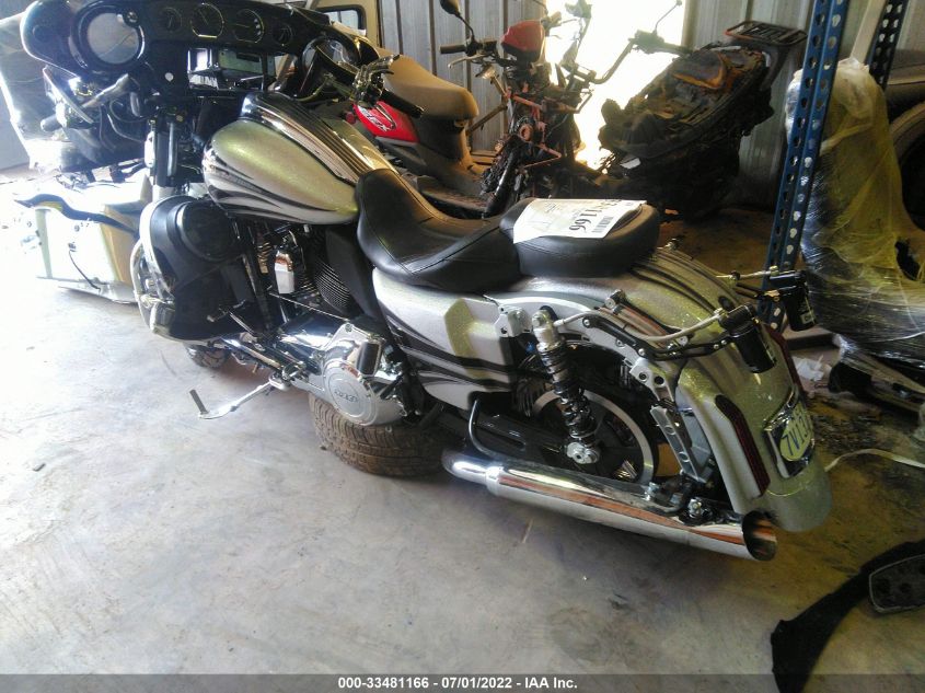 2015 HARLEY-DAVIDSON FLHXSE CVO STREET GLIDE 1HD1PXN17FB954167