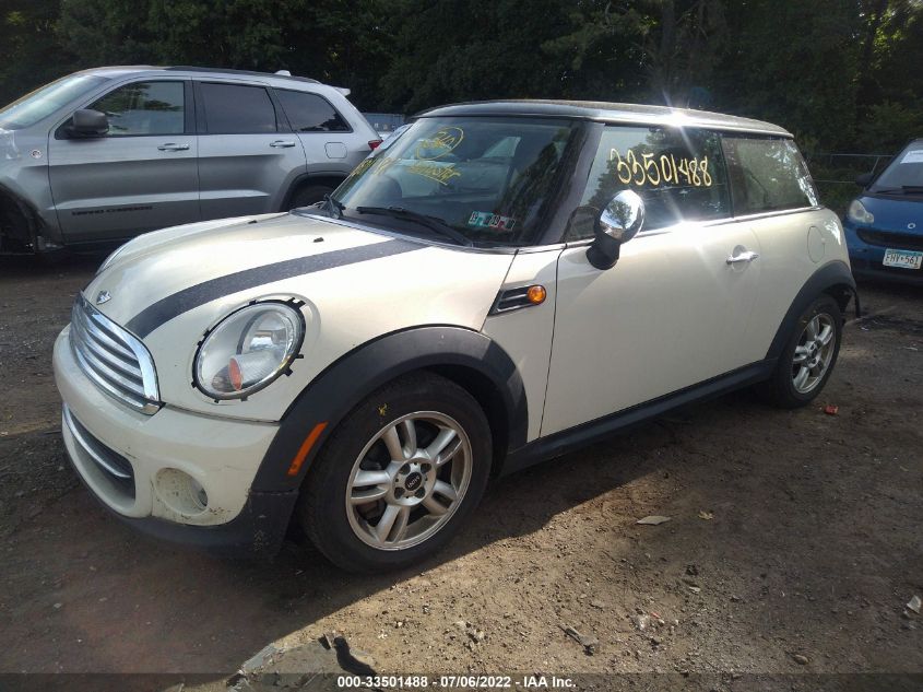 2013 MINI COOPER HARDTOP WMWSU3C57DT372944