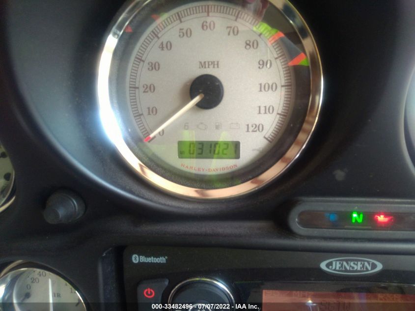 2008 HARLEY-DAVIDSON FLHX 1HD1KB41X8Y692132