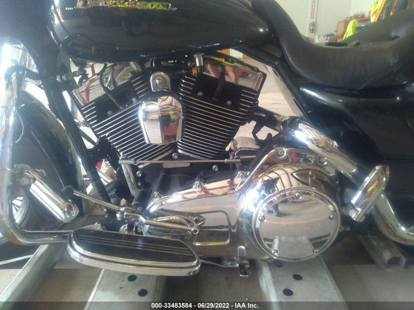 2008 HARLEY-DAVIDSON FLHX 1HD1KB4178Y691844
