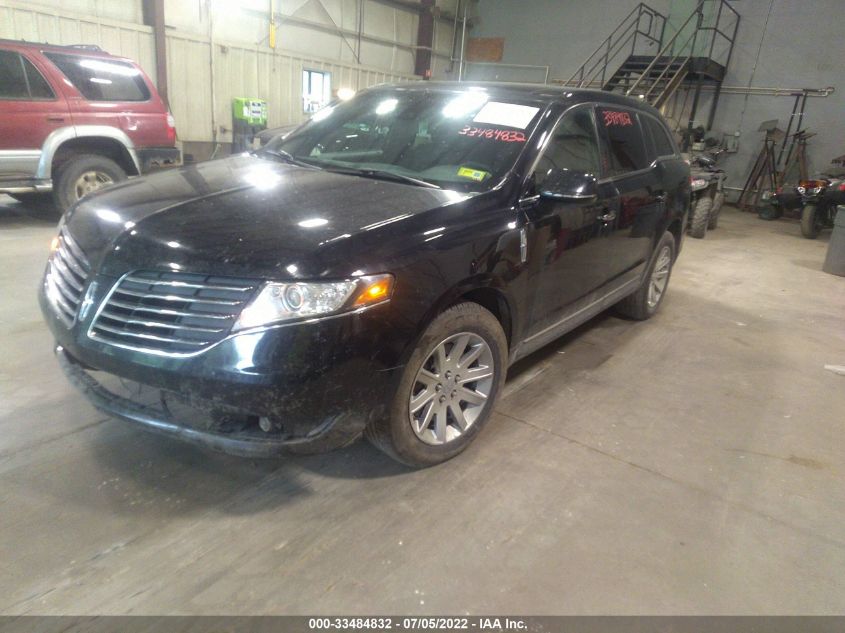 2017 LINCOLN MKT 2LMHJ5NK5HBL01655