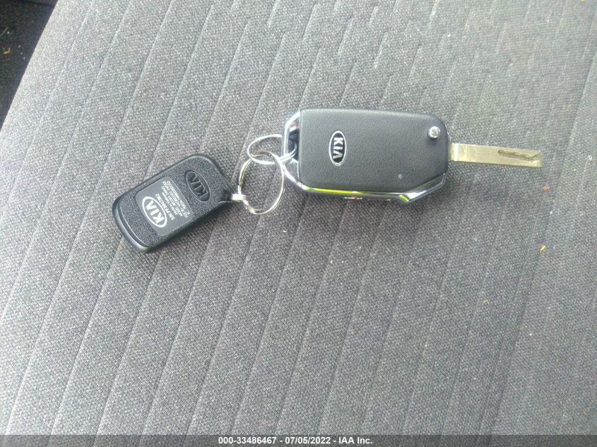 2021 KIA SELTOS S KNDEUCAA7M7223281